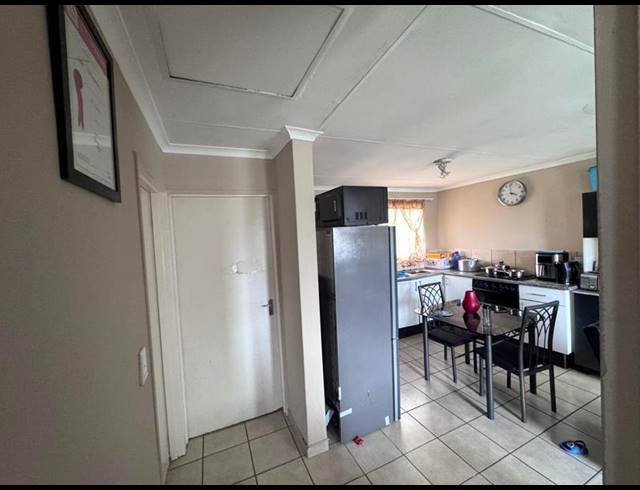 2 BEDROOM HOUSE FOR SALE IN CRYSTAL PARK
